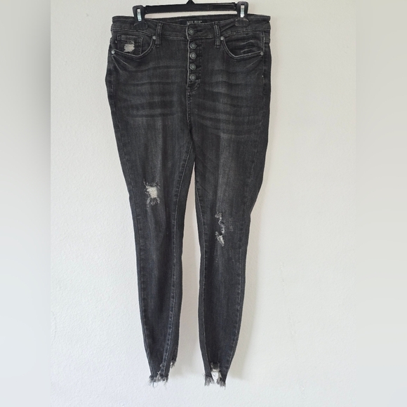 Judy Blue Jeans Womens Size 6 Dark Wash Black Button Fly  Denim Distressed 32x28 - Picture 1 of 15